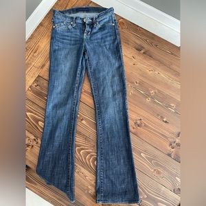 Rock & Republic 🎸 • Slight Flare Jeans